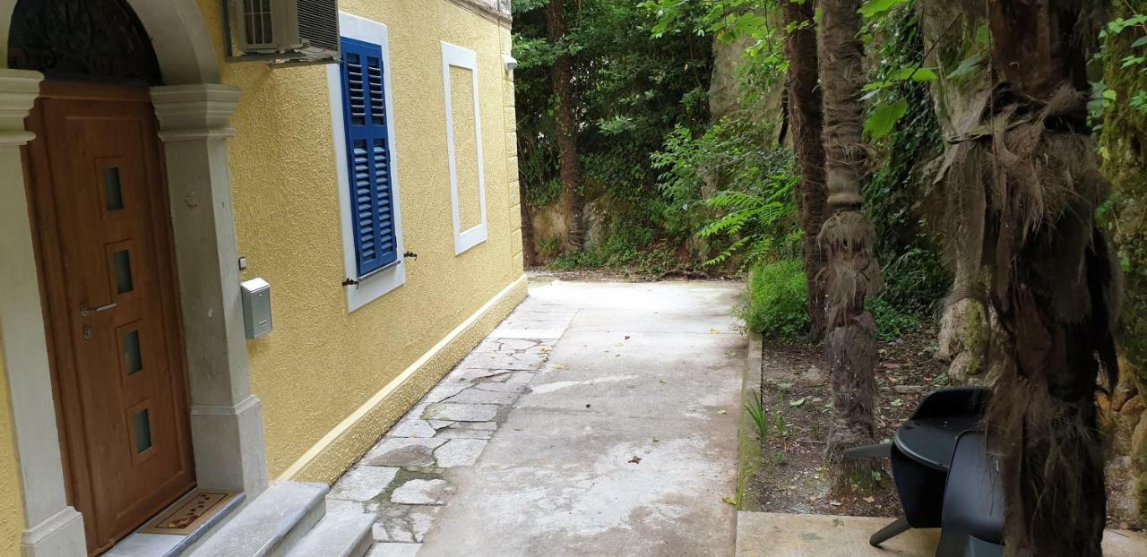 Apartment Kaza In Center, With Terrace, Private Parking, Step To The Sea Опатия Экстерьер фото